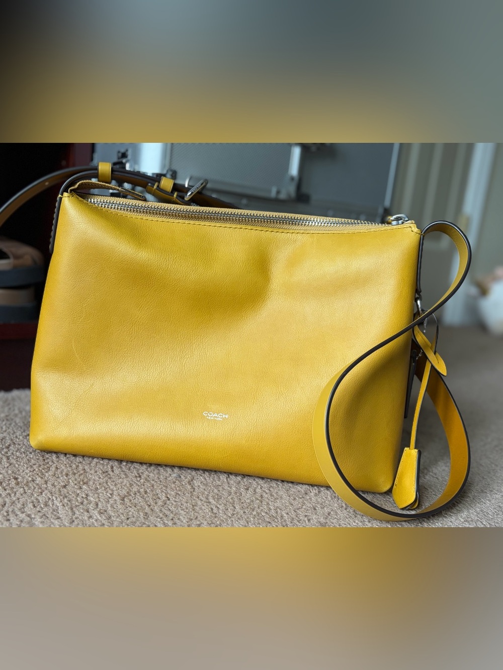 Coach Mott 33 Shoulder Bag in Honeycomb